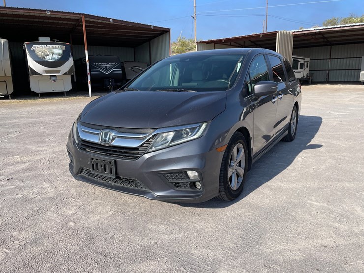 2018-honda-odyssey-image-1