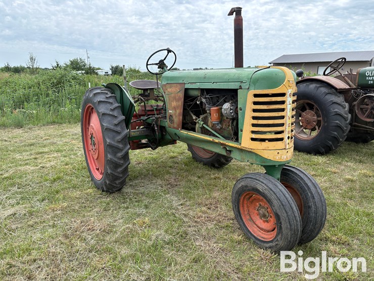 1949-oliver-66-image-3