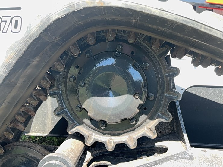 2019-bobcat-t870-image-8