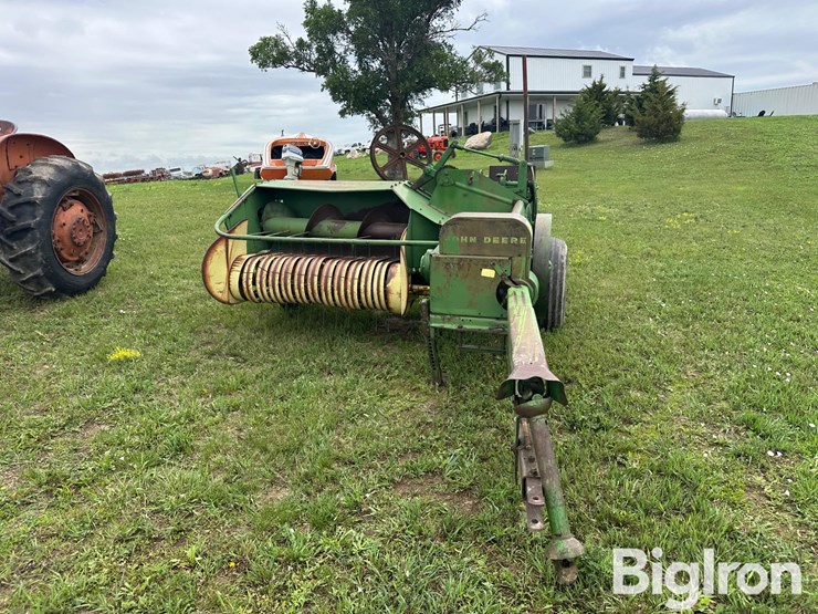 john-deere-24t-image-2