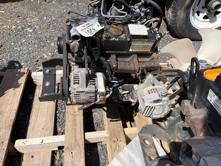 yanmar-1ydxl-3-cylinder-diesel-engine-image-1
