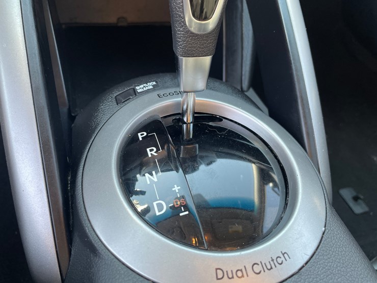 #154-•-2013-hyundai-veloster-(nm-title-in-delay)-image-55