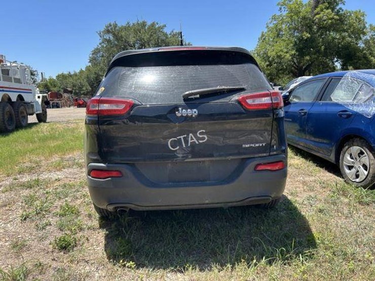 2016-jeep-cherokee-image-9