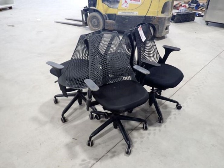 qty-of-(4)-desk-chairs-image-2
