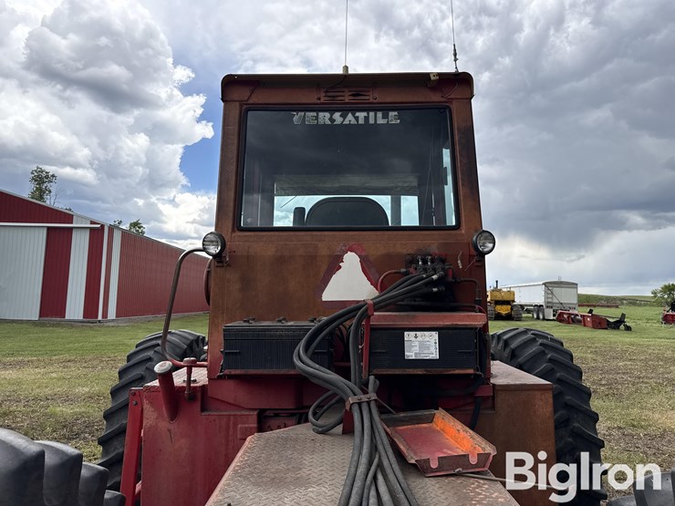 1975-versatile-850-image-18