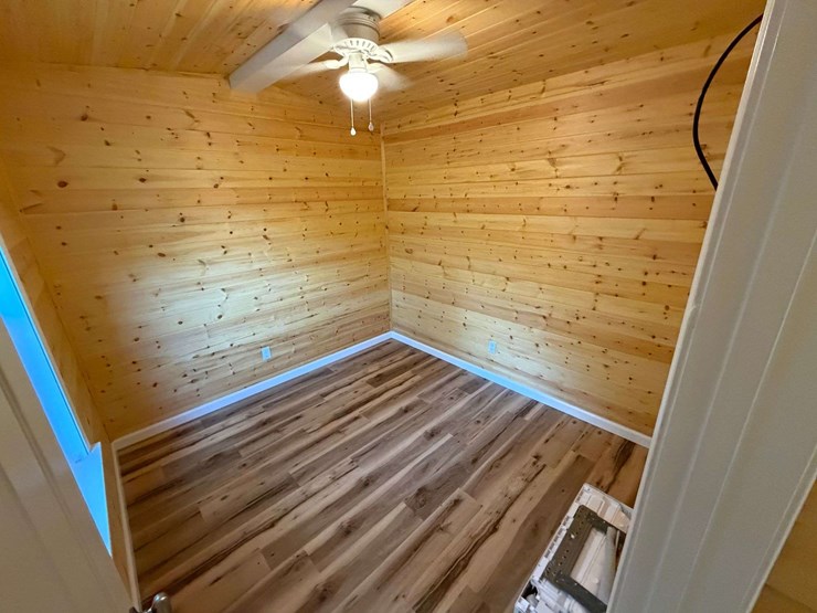 (new)-2026-10x40-2-bed/1-bath-trailer-mounted-tiny-home-image-37