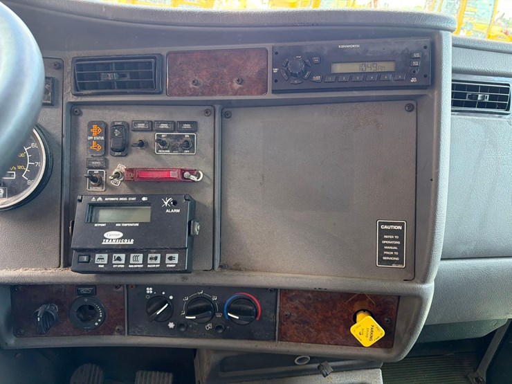 2009-kenworth-t370-image-16