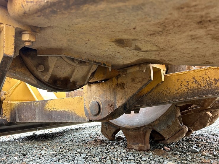caterpillar-815a-image-42