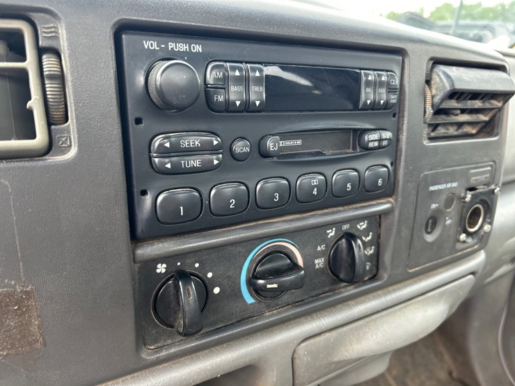 2003-ford-f350-image-48