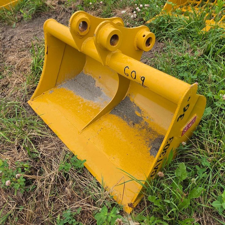 CATERPILLAR 303