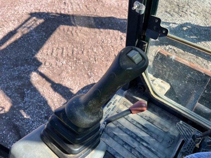2021-bobcat-e60-image-27
