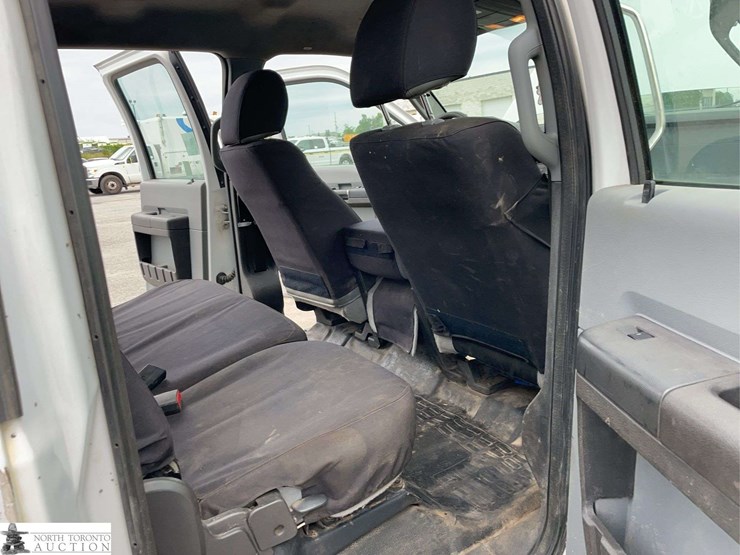 2015-ford-f550-image-19