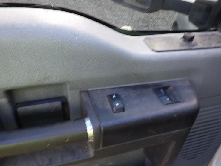 2012-ford-f550-image-30