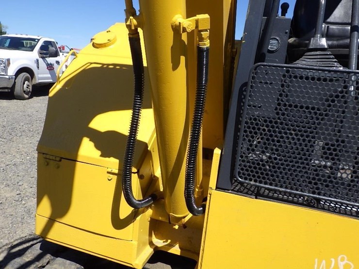 komatsu-pc28uu-image-15