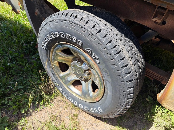 2005-dodge-1500-image-11