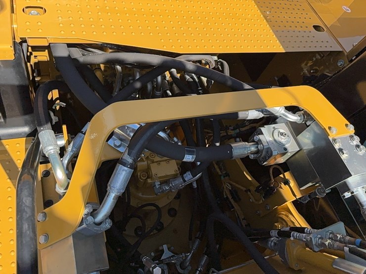 caterpillar-320gc-image-13