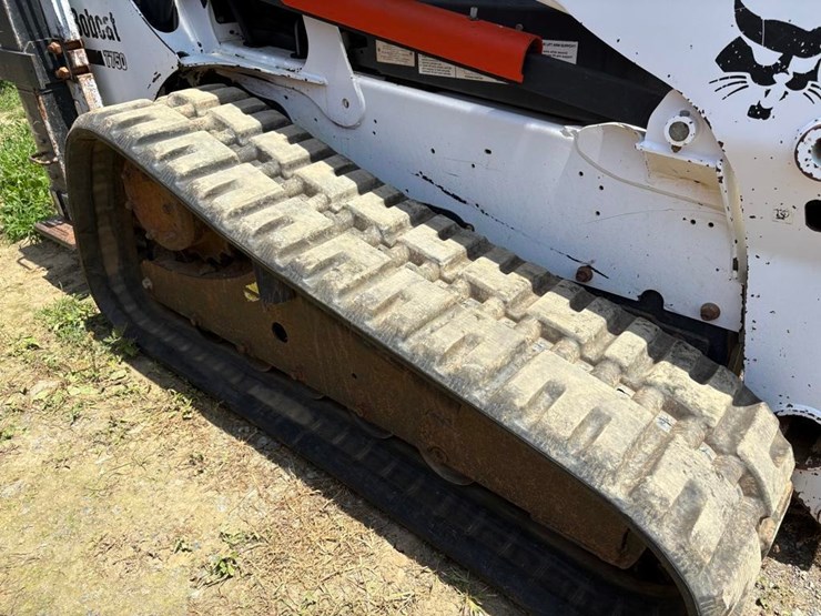 2014-bobcat-t750-image-6