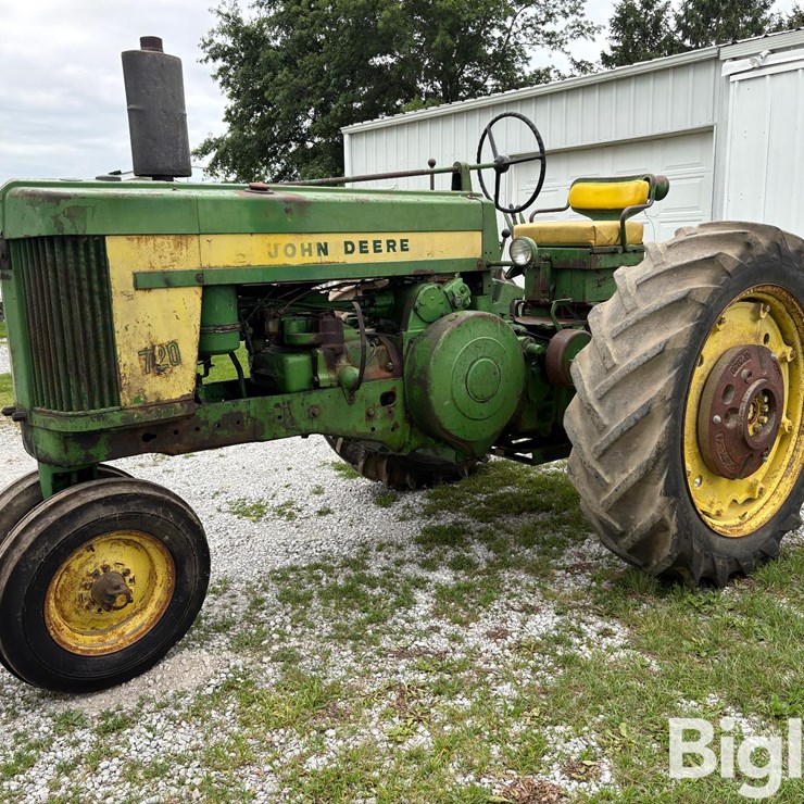 1958 JOHN DEERE 720