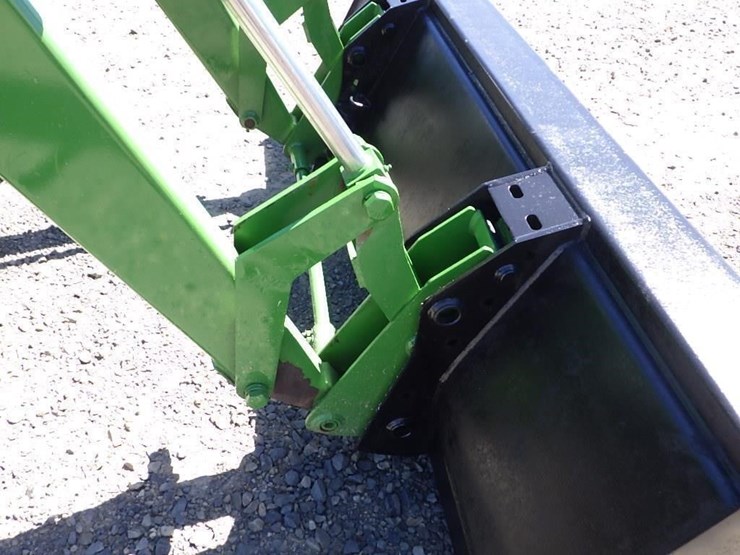 john-deere-tractor-loader-image-17