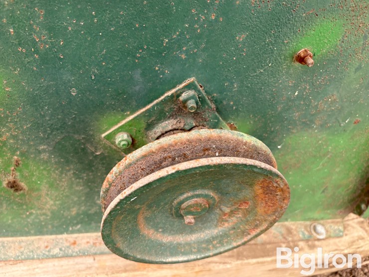 john-deere-4b-image-11