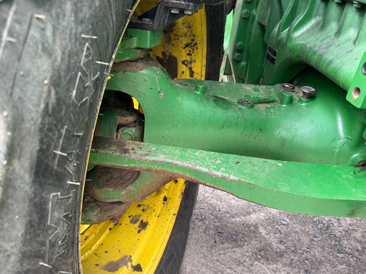 john-deere-8310-image-10