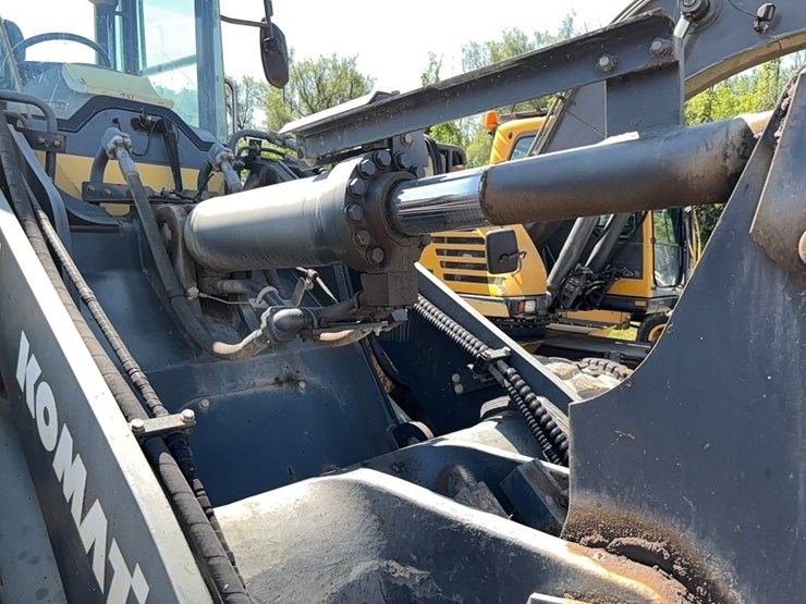 komatsu-wa250pz-6-image-10
