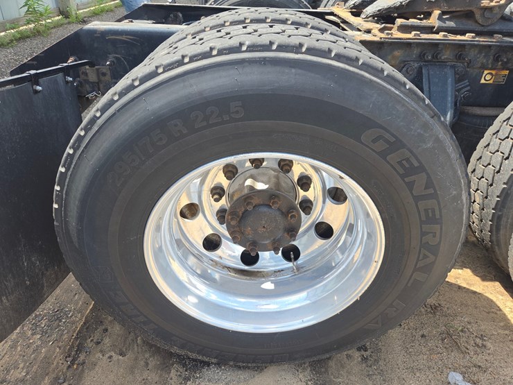 2015-kenworth-t680-image-67