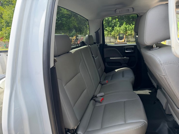 2019-chevrolet-silverado-1500-image-45