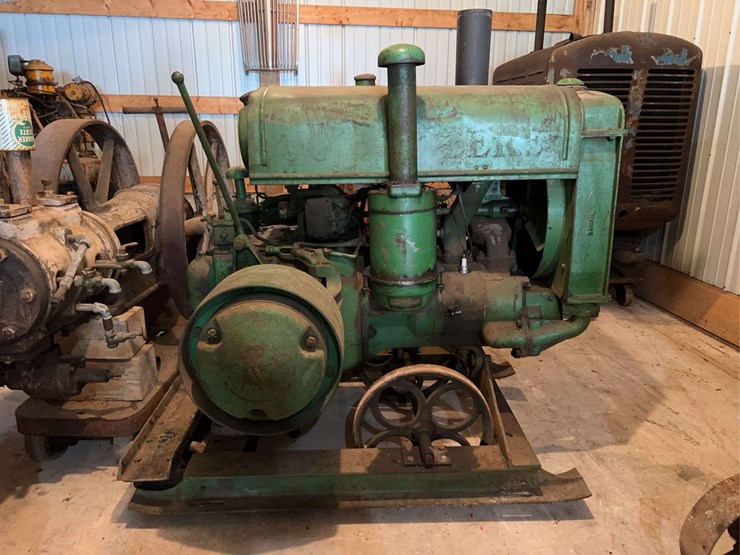 john-deere-w-111-image-1