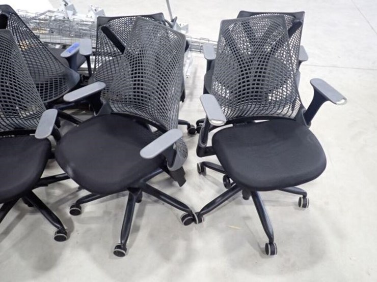 qty-of-(12)-multi-station-connectable-desks-&-image-22