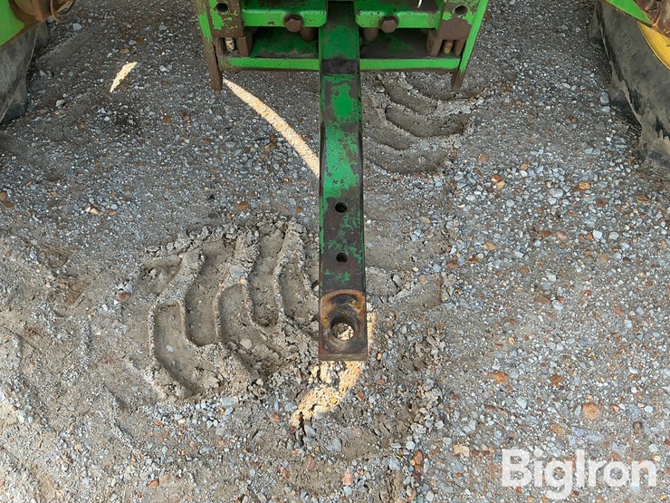 2013-john-deere-6115r-image-18