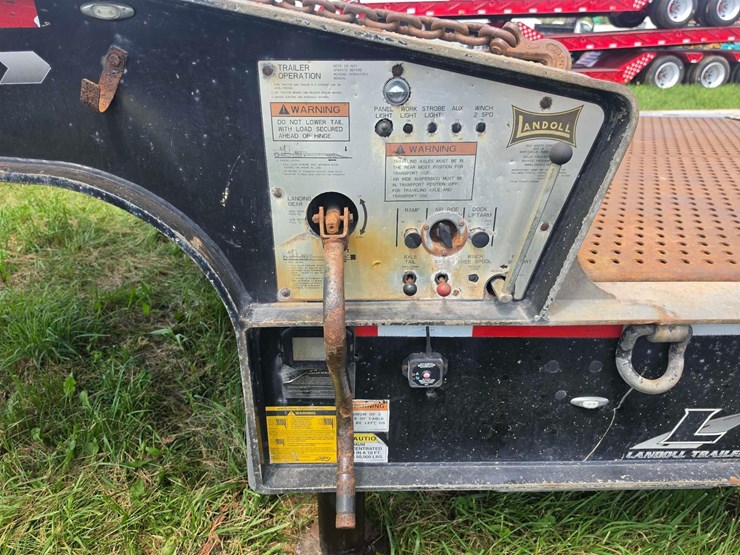 2017-landoll-930e-51-15-image-13