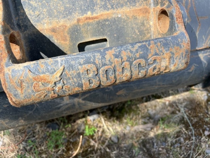 bobcat-24"-dig-bucket-image-5