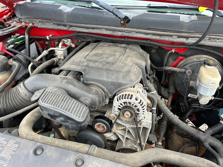 2011-chevrolet-1500-image-29