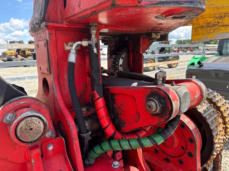 2014-caterpillar-501-image-39