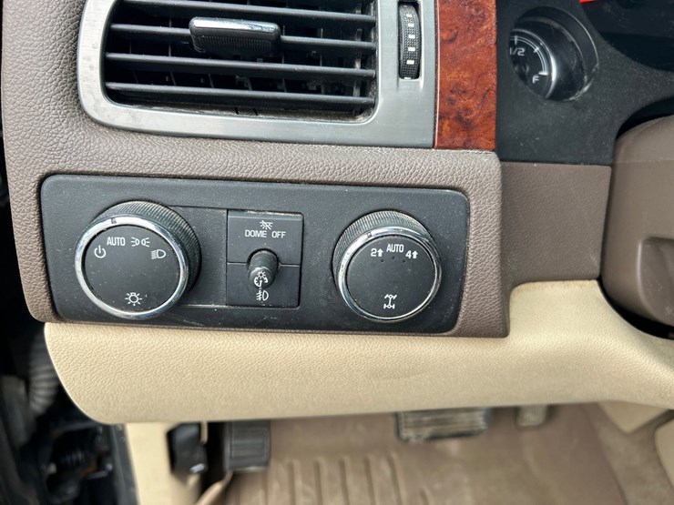 2010-gmc-yukon-image-46