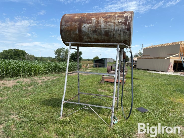 300-gal-fuel-barrel-w/stand-image-2
