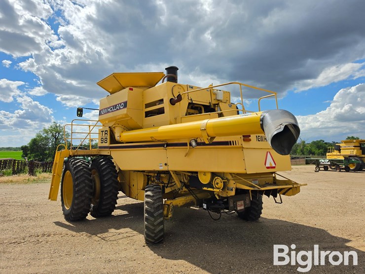 1998-new-holland-tr98-image-7