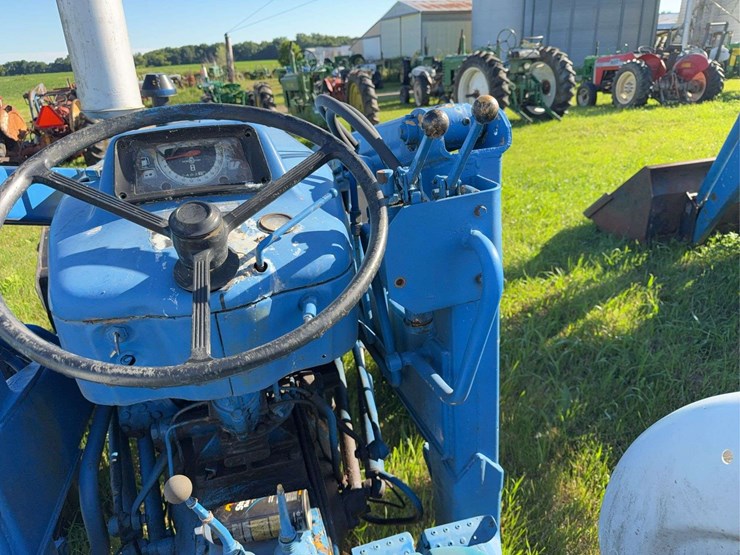 ford-tractor-image-18