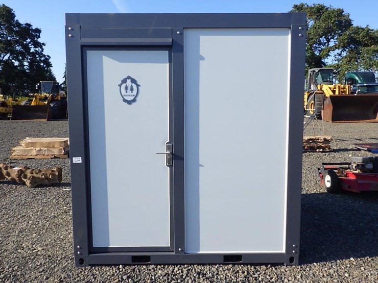 portable-toilet-w/-shower-image-5