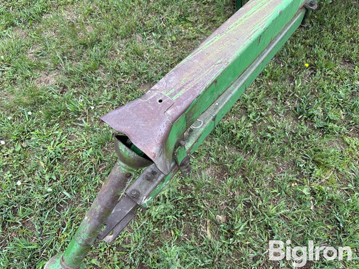 john-deere-24t-image-11