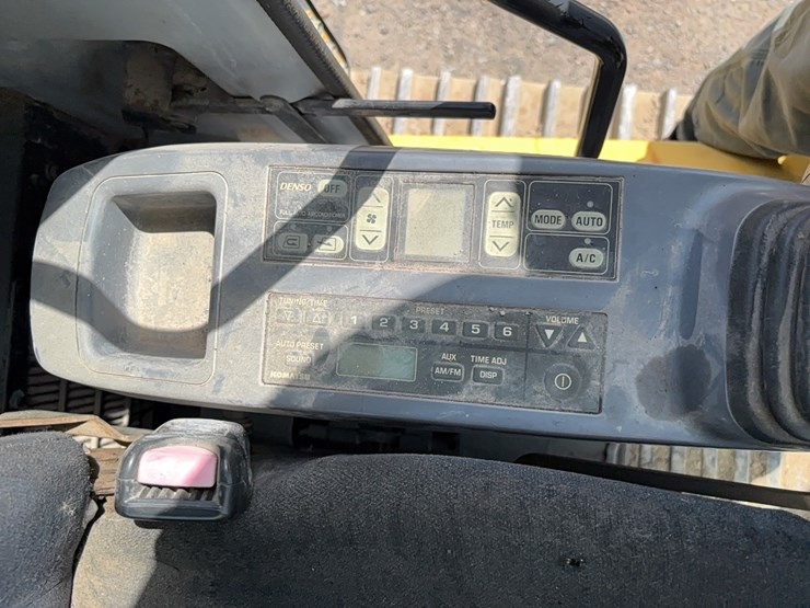 komatsu-pc270-lc-7-image-30