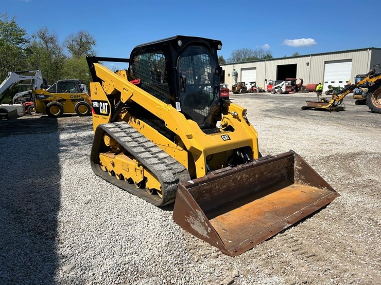 2018-caterpillar-299d2-xps-image-6
