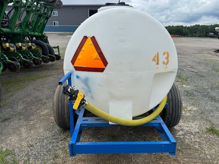#2307-•-1000-gallon-tender-trailer-image-6