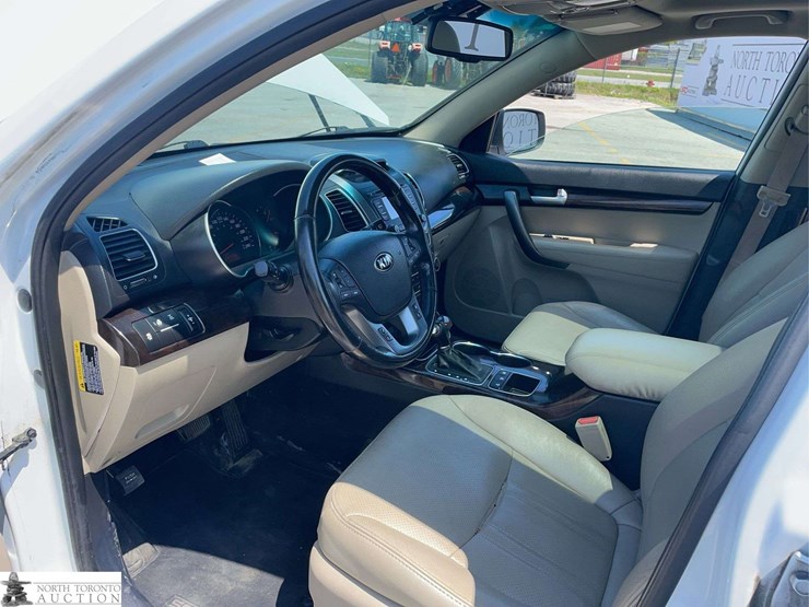 2014-kia-sorento-image-11