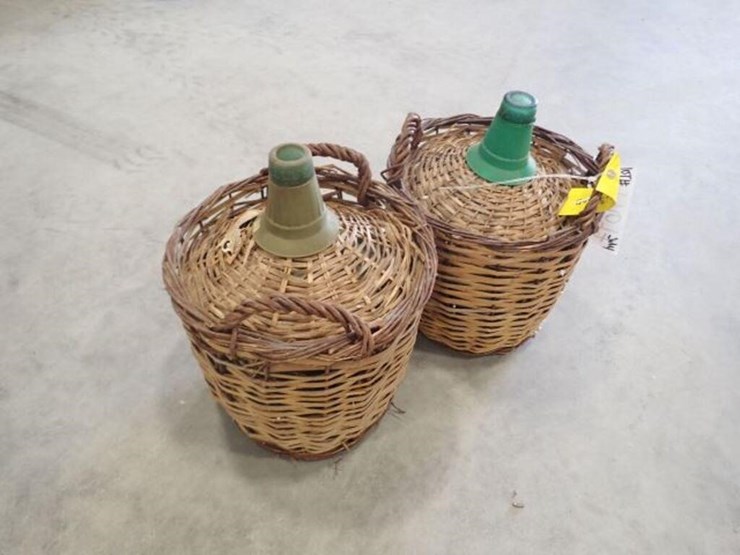 qty-of-(2)-28-pint-wine-barrels-image-3