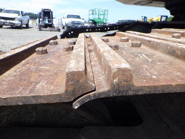 caterpillar-325l-image-13