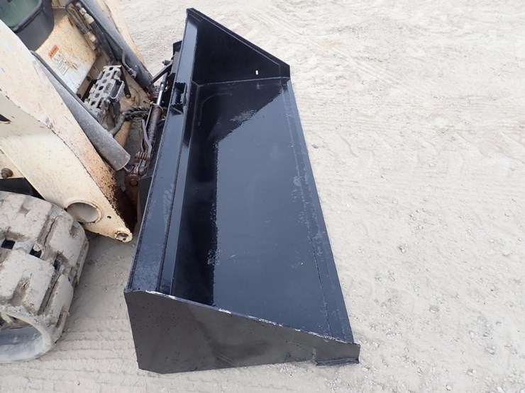wildcat-84"-skid-steer-gp-bucket-image-4