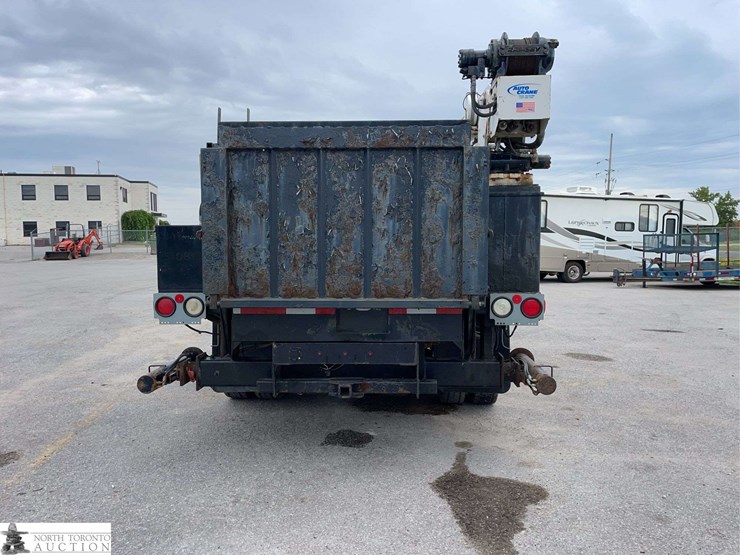 2015-ford-f550-image-6