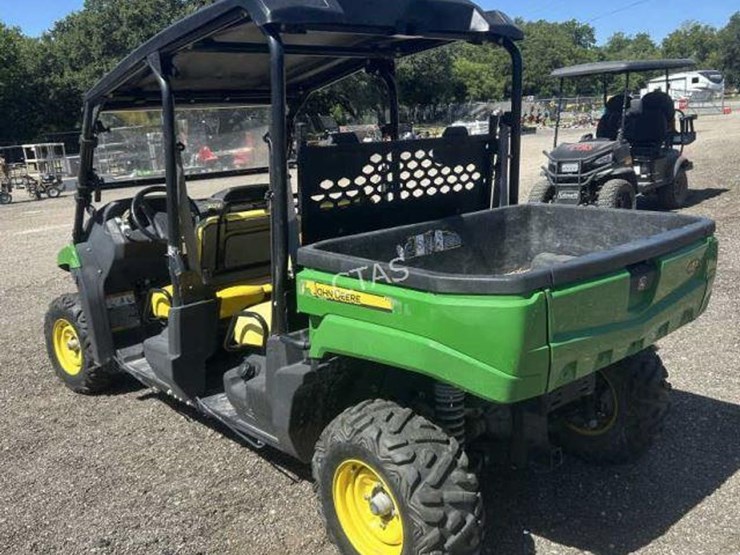 john-deere-gator-image-9